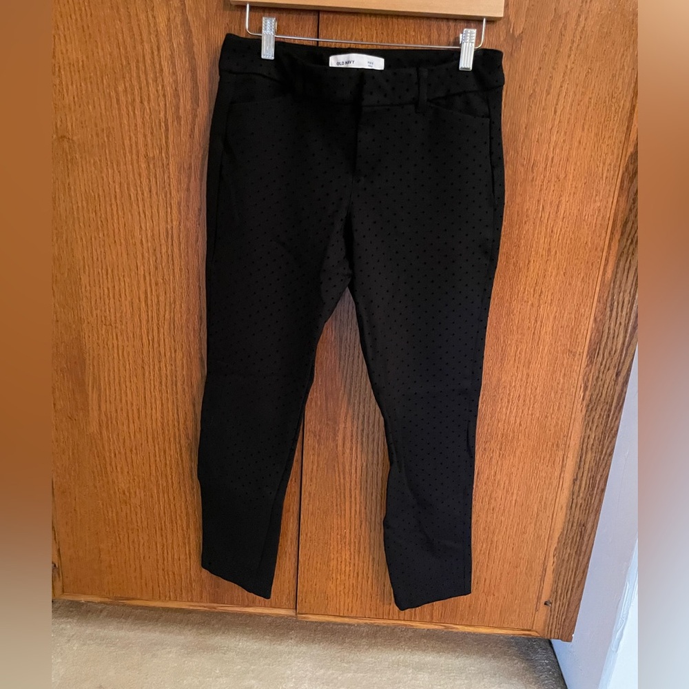 pixie ankle pants, black with velvet dots, size 6
